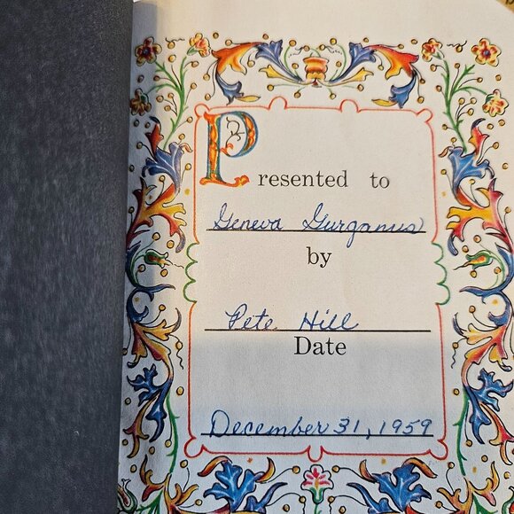 World Publishing Bible in Cedar Wooden Box - Chesapeake Bay Virginia KJV - Picture 2 of 11